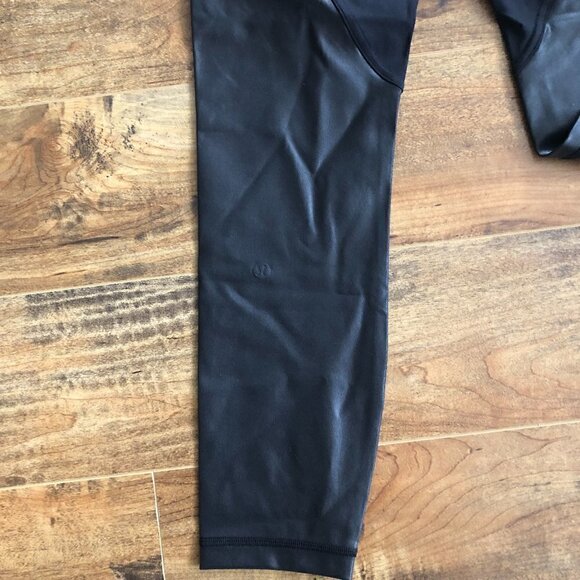 **NWT**LULULEMON Power Position High-Rise Tight 25" - Picture 13 of 16